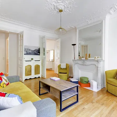 Bnbnova - 3br 2ba - Champs-elysees & Arc De Triomphe Paris