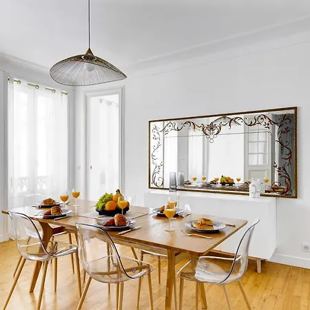 Bnbnova - 3br 2ba - Champs-elysees & Arc De Triomphe Paris