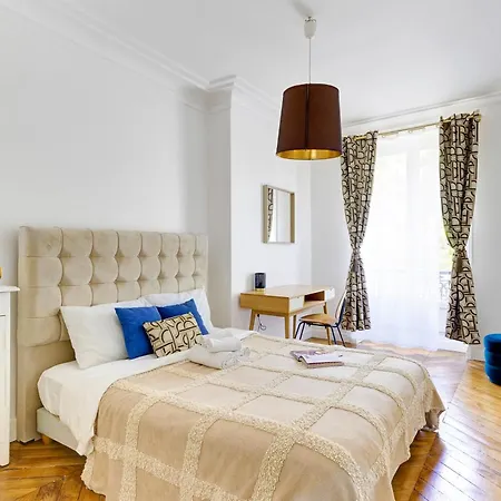 Bnbnova - 3br 2ba - Champs-elysees & Arc De Triomphe Paris